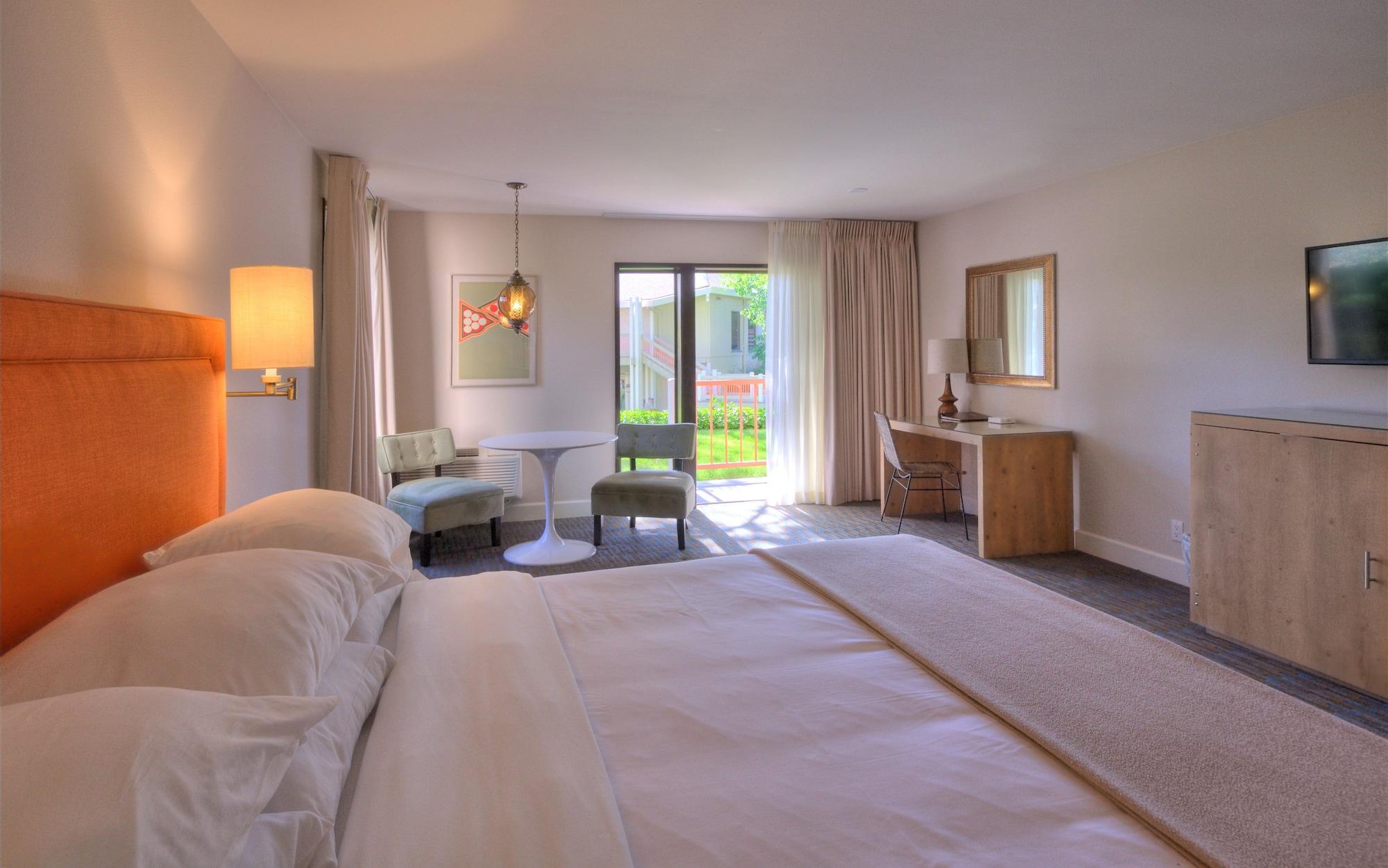 Ashland Hills Hotel & Suites מראה חיצוני תמונה