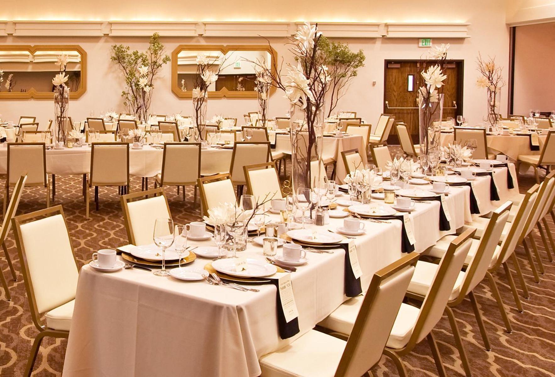 Ashland Hills Hotel & Suites מראה חיצוני תמונה